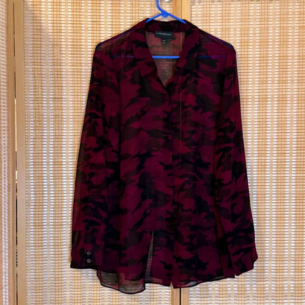 Lane Bryant Burgundy Black Camo Chiffon Button Down Blouse Plus Size 22/24